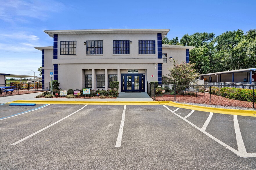 More Photos Of 1511 S US Highway 301, Tampa Office For Sale