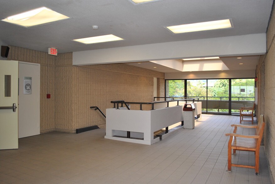 More Photos Of 2228-2230 Liliha St, Honolulu Medical For Lease