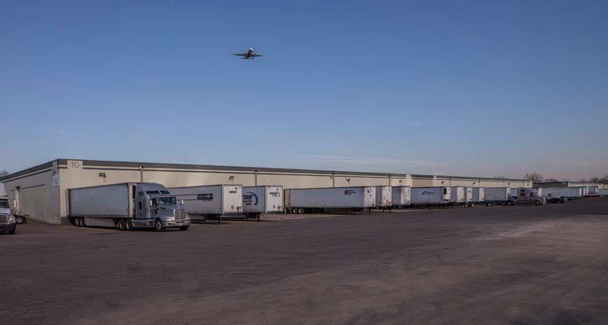 More Photos Of 29031-29045 Airport Dr, Romulus Unknown For Lease