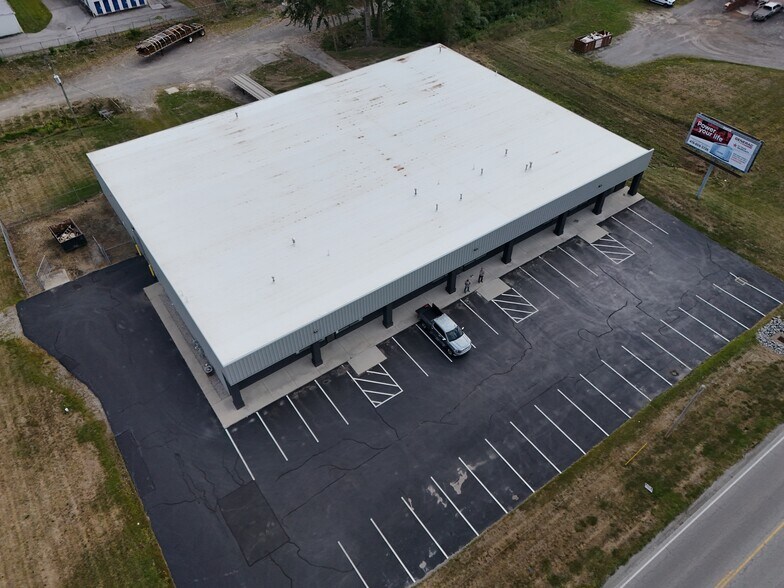 More Photos Of 609-621 E Bigelow Ave, Findlay Light Distribution For Lease