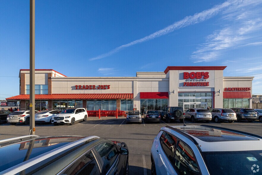 More Photos Of 2385 Richmond Ave, Staten Island Freestanding For Lease