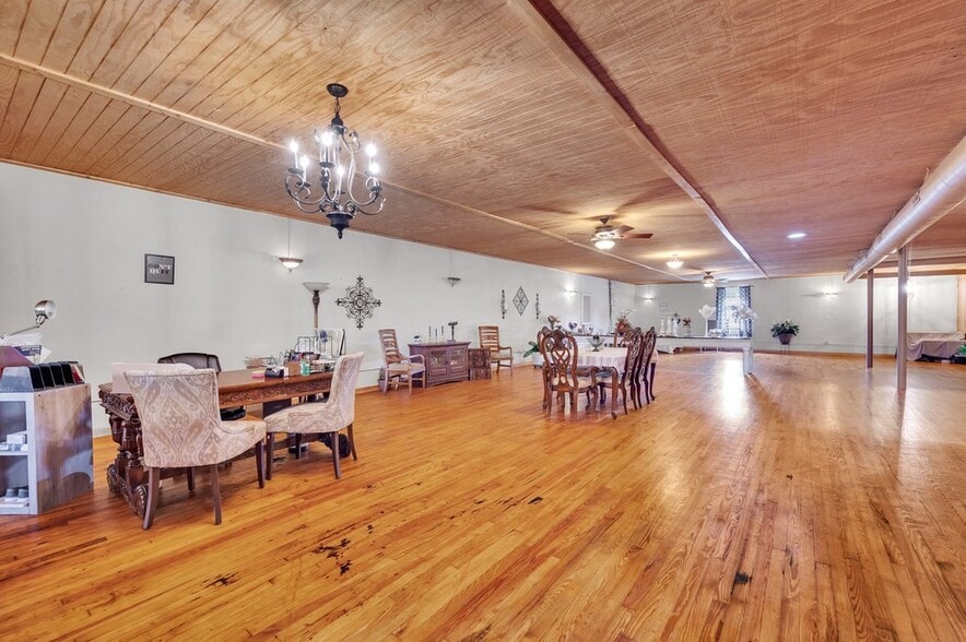 More Photos Of 101 E Virginia Ave, Bessemer City Storefront Retail Residential For Lease