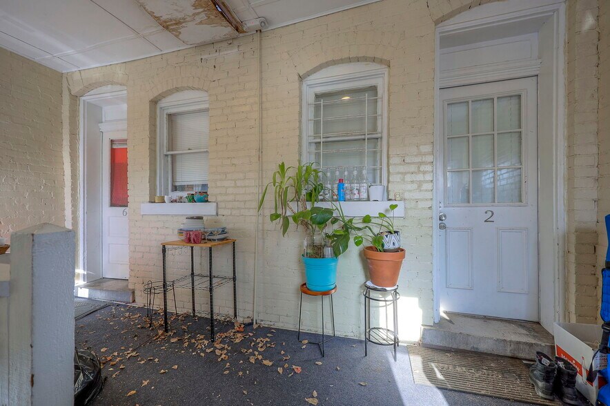More Photos Of 1017 W 39th St, Kansas City Apartments For Sale