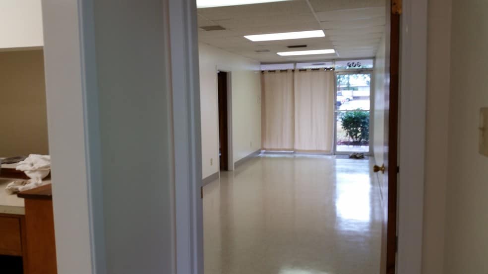 More Photos Of 809 College St, Shreveport Office For Sale