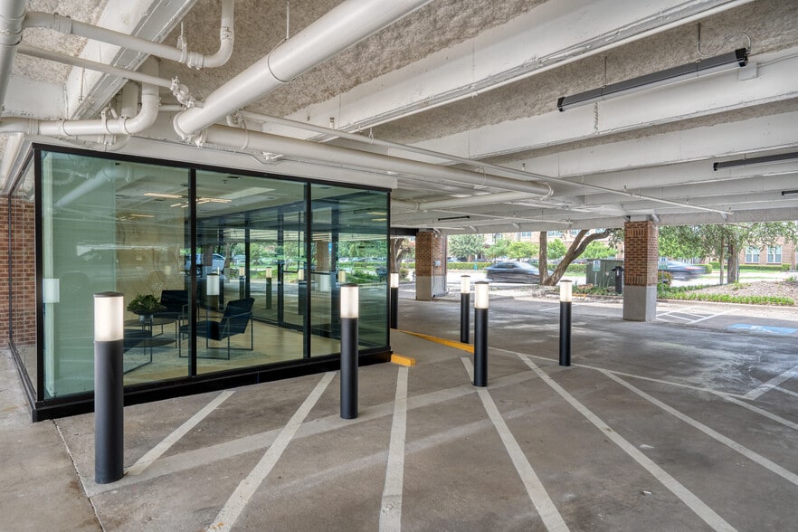 More Photos Of 16051 Addison Rd, Addison Office For Lease