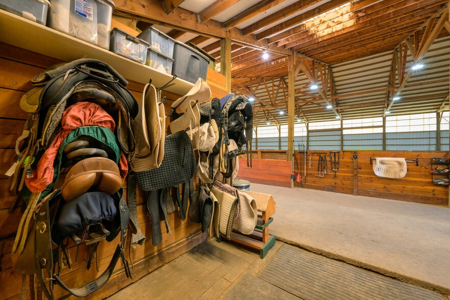 More Photos Of 5228 Gardner Ln, Florence Horse Stables For Sale