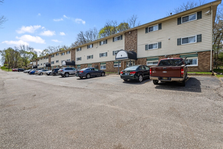 More Photos Of 525 N Arlington St, Kalamazoo Apartments For Sale