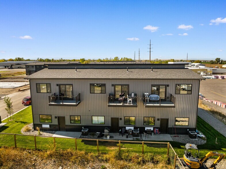 More Photos Of 203 Fletching Way, Belgrade Flex For Sale