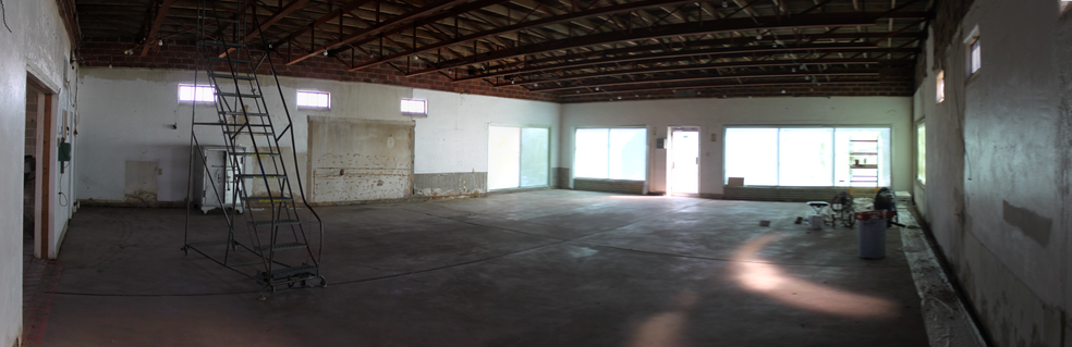 More Photos Of 1220 Mineral Wells Hwy, Weatherford Showroom For Sale