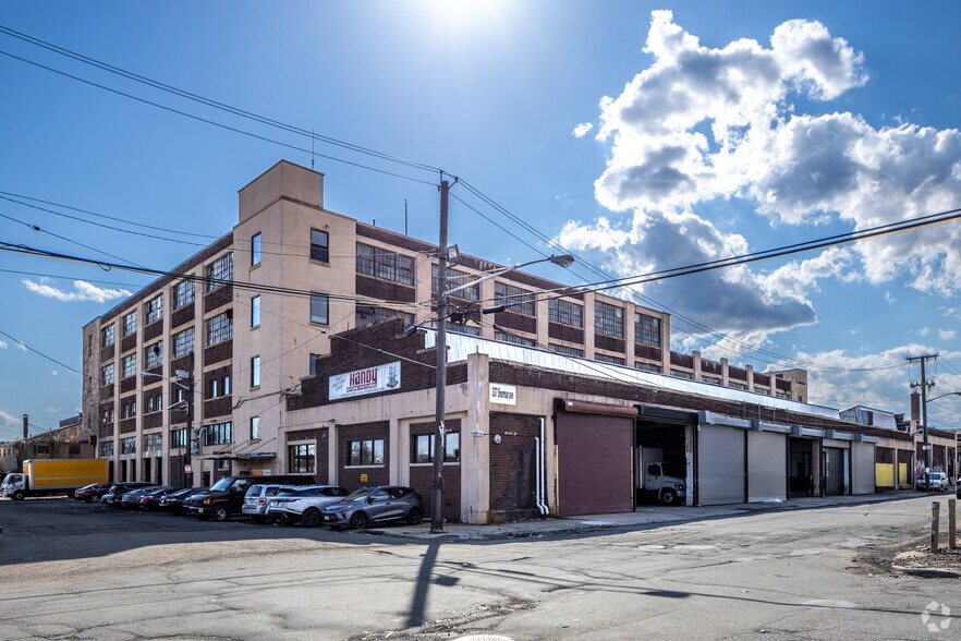 More Photos Of 337-351 Sherman Ave, Newark Manufacturing For Lease