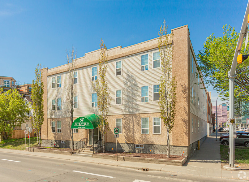 Primary Photo Of 10136 95th St NW, Edmonton Apartments For Sale