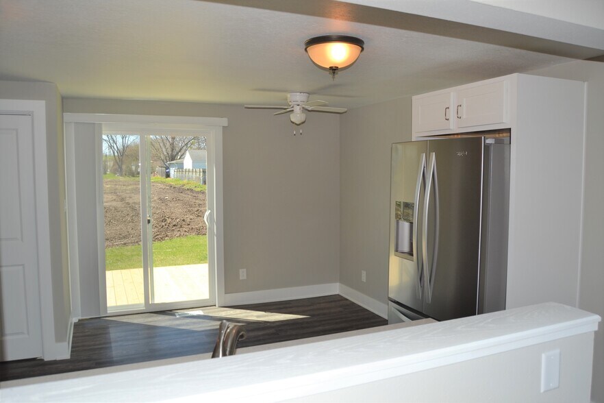 More Photos Of 210 Wilson St, Van Meter Apartments For Sale