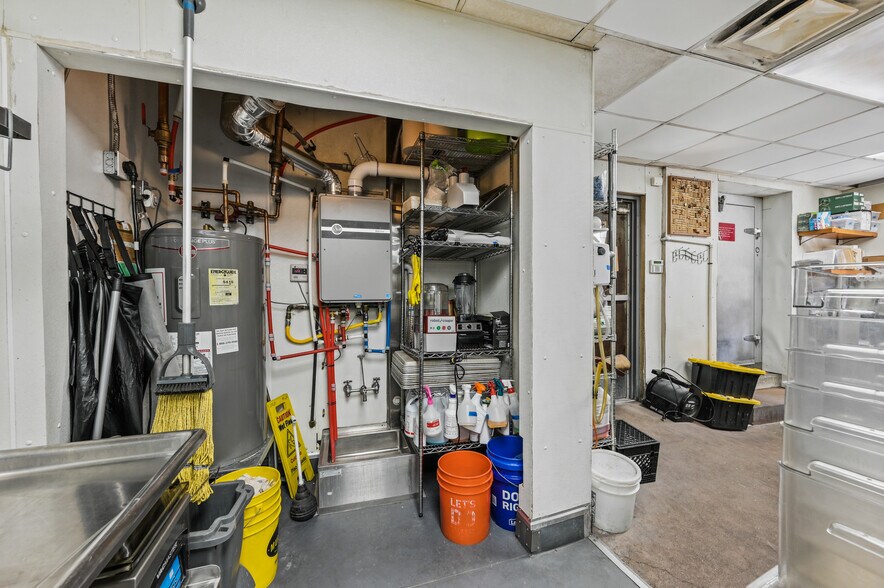 More Photos Of 626 Rood Ave, Grand Junction Restaurant For Sale