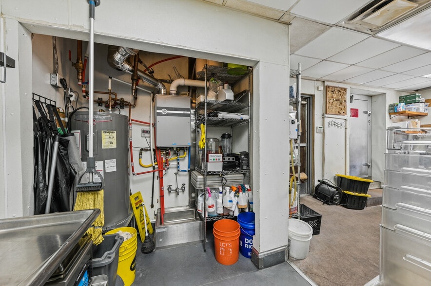 More Photos Of 626 Rood Ave, Grand Junction Restaurant For Sale