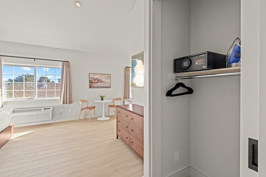 More Photos Of 21305 E Cliff Dr, Santa Cruz Hotel For Sale