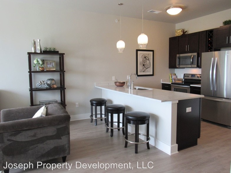 More Photos Of 4175 N Oakland Ave, Shorewood Multifamily For Sale