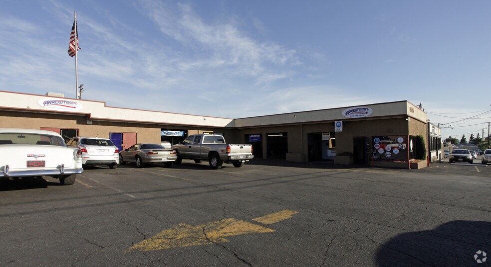 More Photos Of 8901-8939 Rose Ave, Montclair Auto Repair For Lease