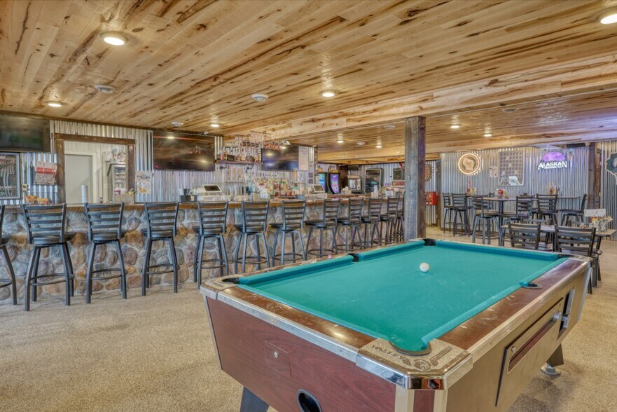 More Photos Of 7440 N Pats Landing Rd, Hayward Restaurant For Sale