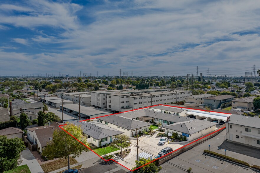 More Photos Of 17302 Ermanita Ave, Torrance Apartments For Sale