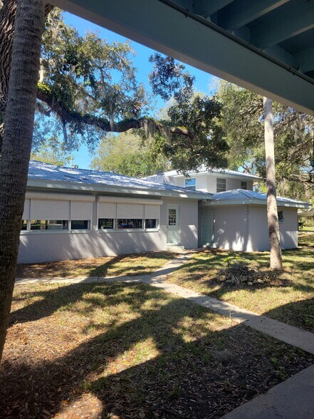 More Photos Of 7-9 Magnolia Ave, Yankeetown Apartments For Sale