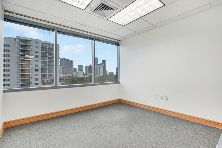 More Photos Of 2121 SW 3rd Ave, Miami Office For Lease