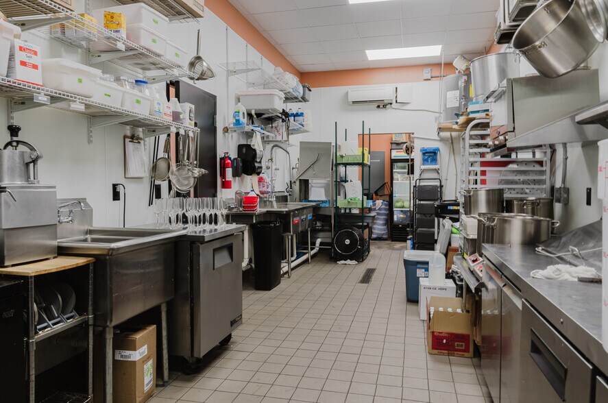 More Photos Of 15410 White Fawn Dr, San Antonio Fast Food For Sale