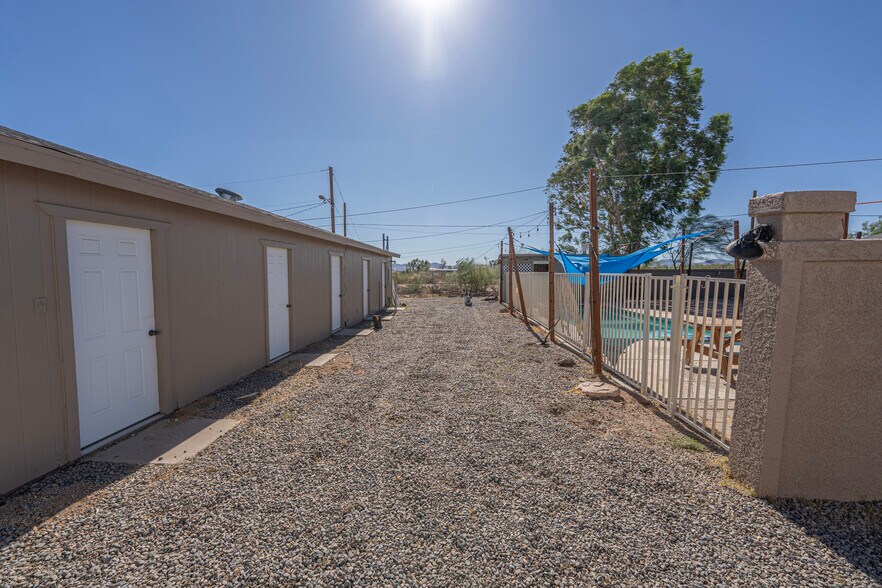 More Photos Of 5221 Hwy 68, Golden Valley Flex For Sale