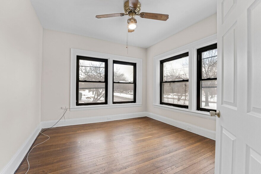 More Photos Of 2617 Euclid Heights Blvd, Cleveland Heights Apartments For Sale