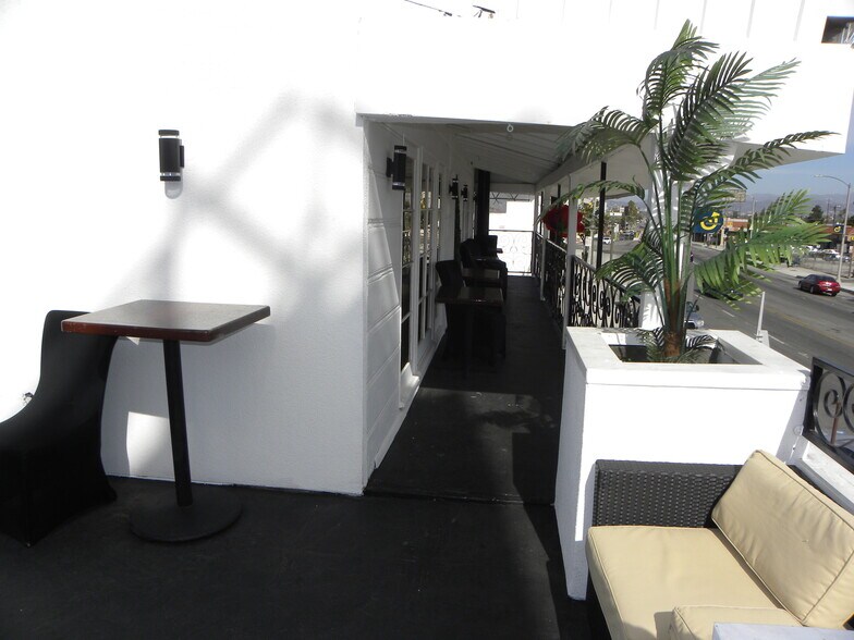 More Photos Of 4225 Crenshaw Blvd, Los Angeles Bar For Lease