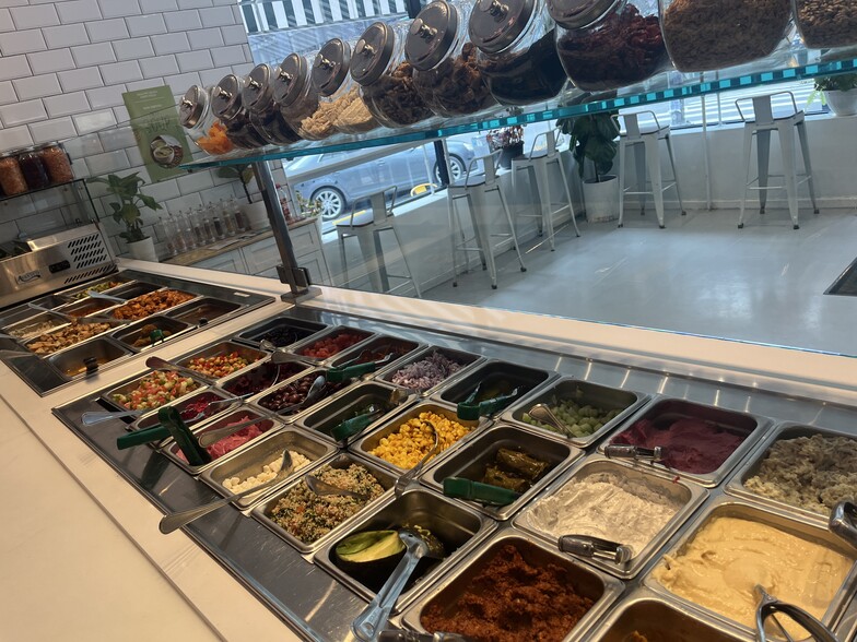 More Photos Of 349 Bedford Ave, Brooklyn Storefront For Lease