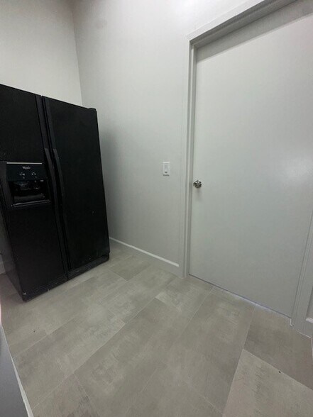 More Photos Of 2755 Vista Pky, West Palm Beach Coworking Space