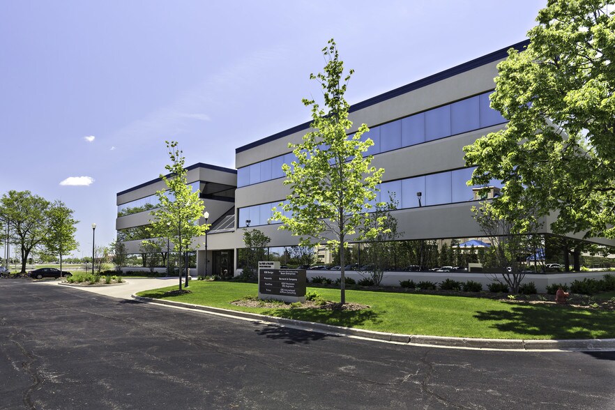 More Photos Of 1540 E Dundee Rd, Palatine Office For Lease