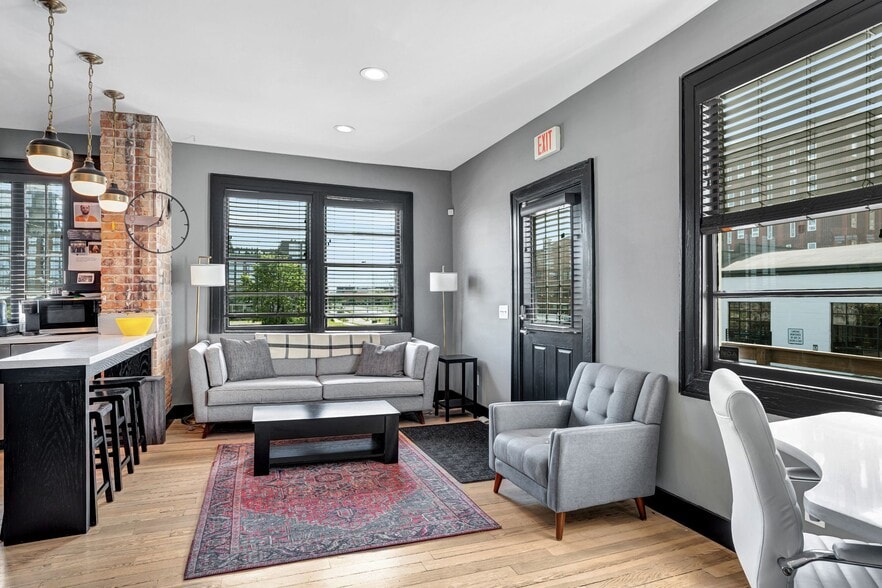 More Photos Of 1306 3rd Ave N, Nashville Loft Creative Space For Lease