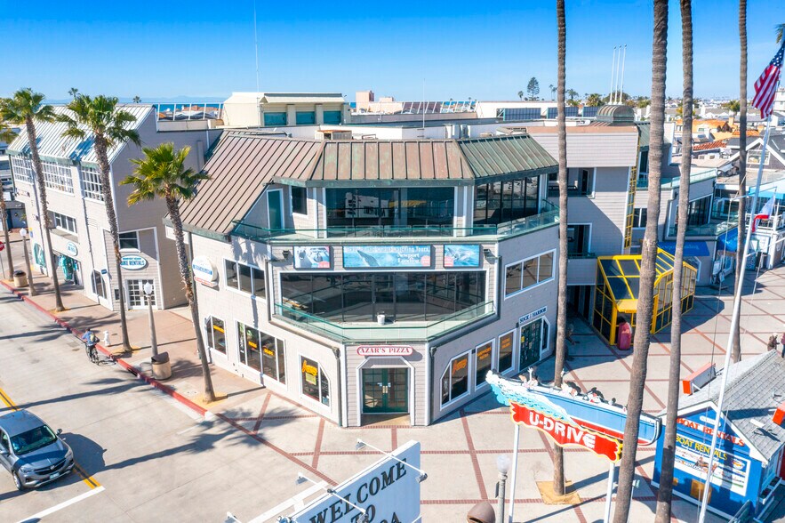 More Photos Of 309 Palm St, Newport Beach Storefront For Lease