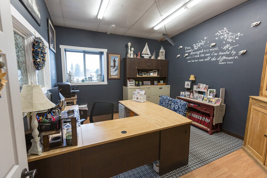 More Photos Of 497 Stevensville Airport Rd, Stevensville Warehouse For Sale