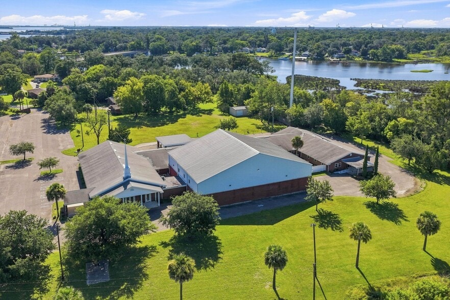 More Photos Of 7602 Kenya St, Jacksonville Specialty For Sale