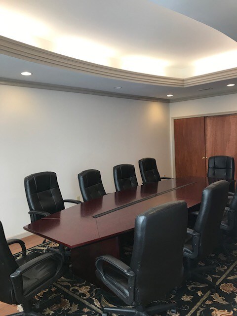 More Photos Of 908 E Waterloo Rd, Akron Medical For Lease