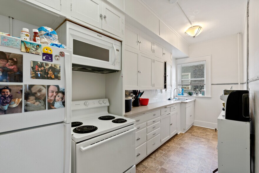 More Photos Of 1905 W 2nd Ave, Spokane Apartments For Sale