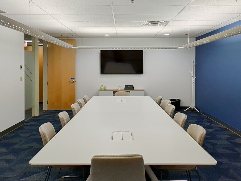 Primary Photo Of 9452 51 Av NW, Edmonton Coworking Space