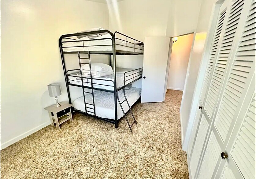 More Photos Of 356 N 300 W, Logan Apartments For Sale