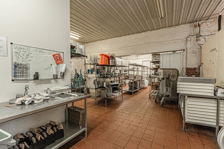 More Photos Of 516 E Elm St, Trinidad Restaurant For Sale