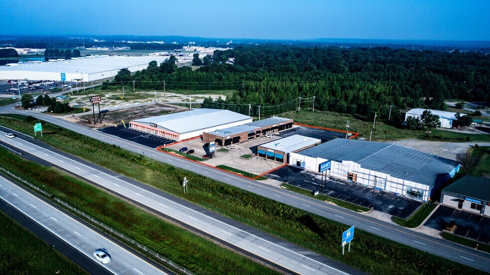 More Photos Of 403 S Poplar St, Searcy Storefront Retail Office For Lease