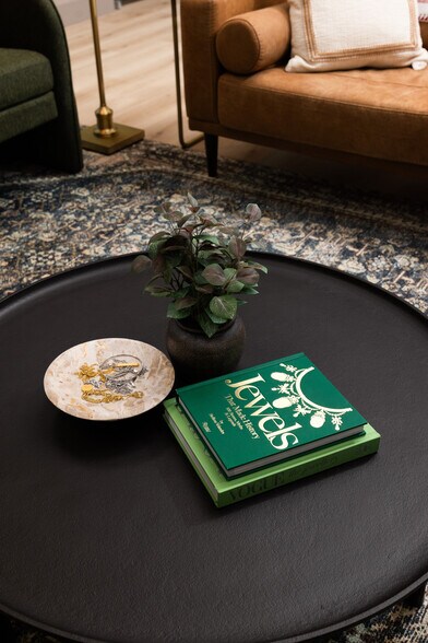 More Photos Of 4505 E Broadway Rd, Phoenix Light Manufacturing For Sale