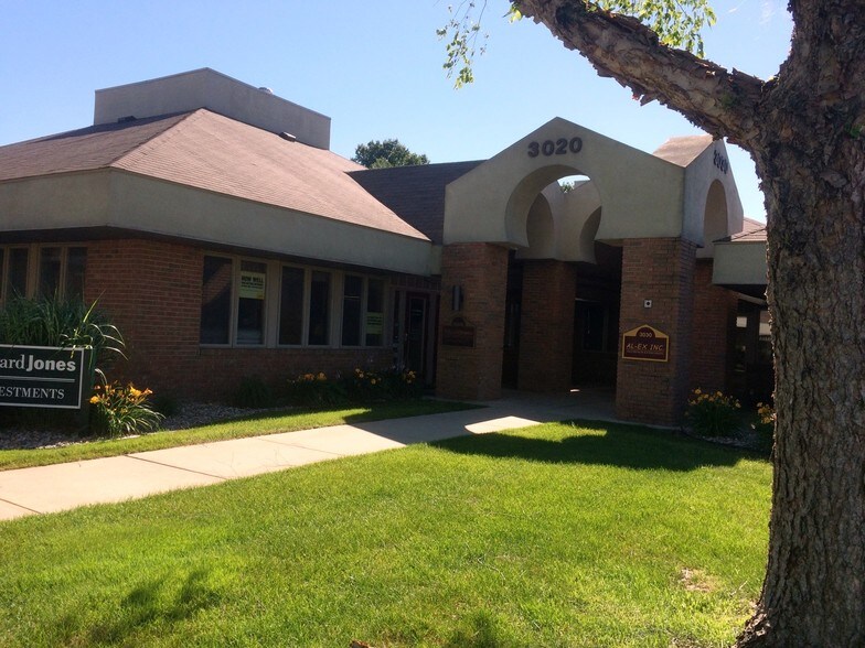 More Photos Of 3040 Windsor Ct, Elkhart Medical For Lease
