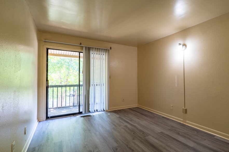 More Photos Of 1630 S 2nd St, Louisville Apartments For Sale