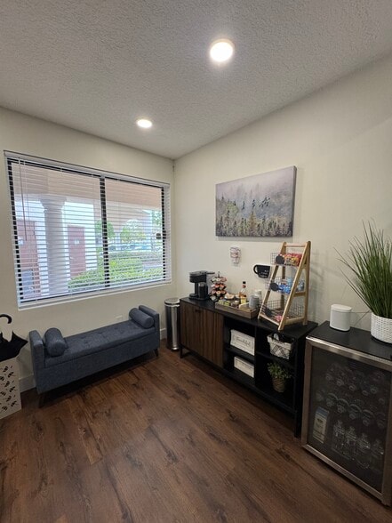 More Photos Of 9633 W Broward Blvd, Plantation Medical For Sale