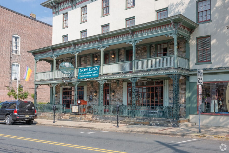 More Photos Of 32 Bridge St, Lambertville Hotel For Lease