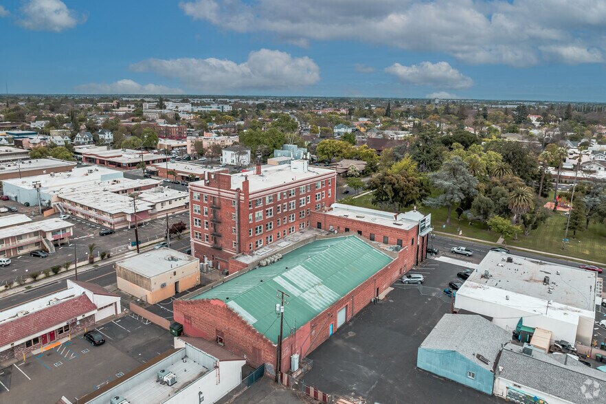 More Photos Of 945 N El Dorado St, Stockton Apartments For Lease