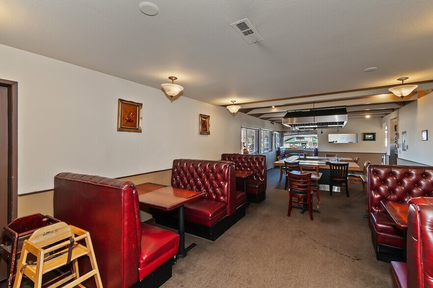 More Photos Of 41025 Big Bear Blvd, Big Bear Lake Restaurant For Sale