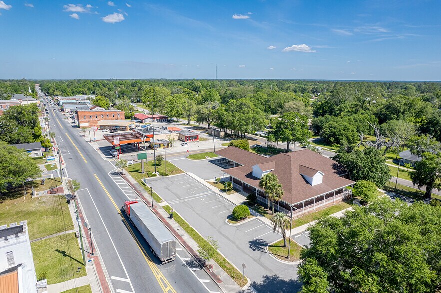 More Photos Of 300 W Main St, Lake Butler Storefront Retail Office For Sale